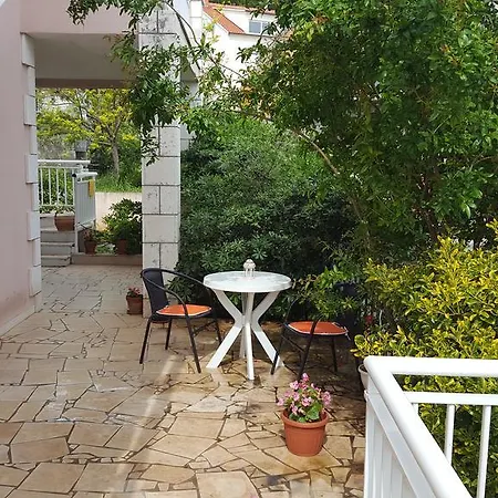 Appartement Lejla *
